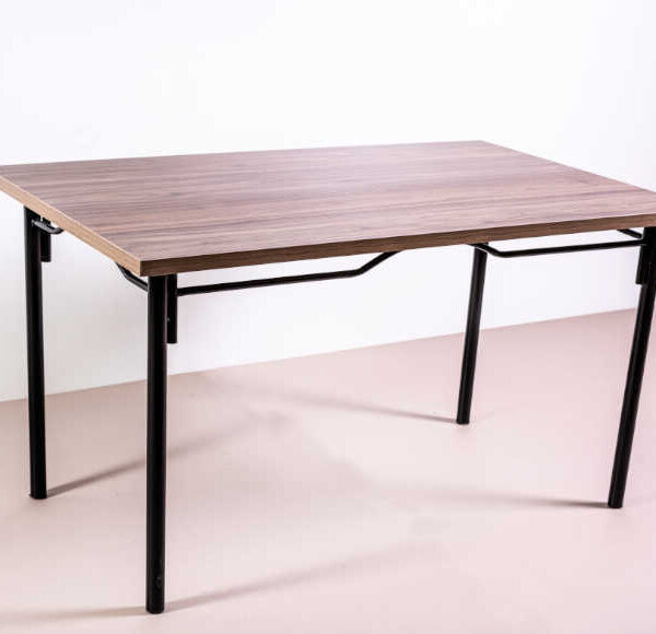 Mesa RINA, 1,40mts, económica, melamina, varios colores.